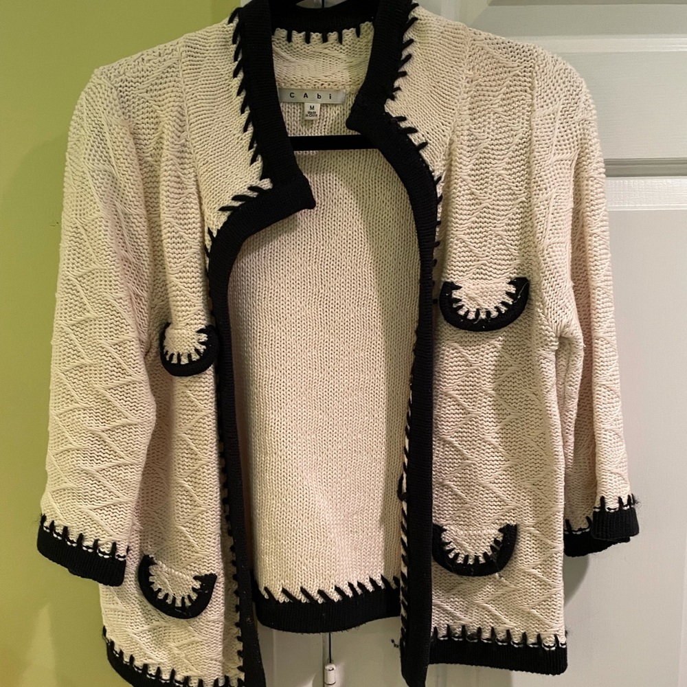 Excellent condition Cabi sweater size medium
